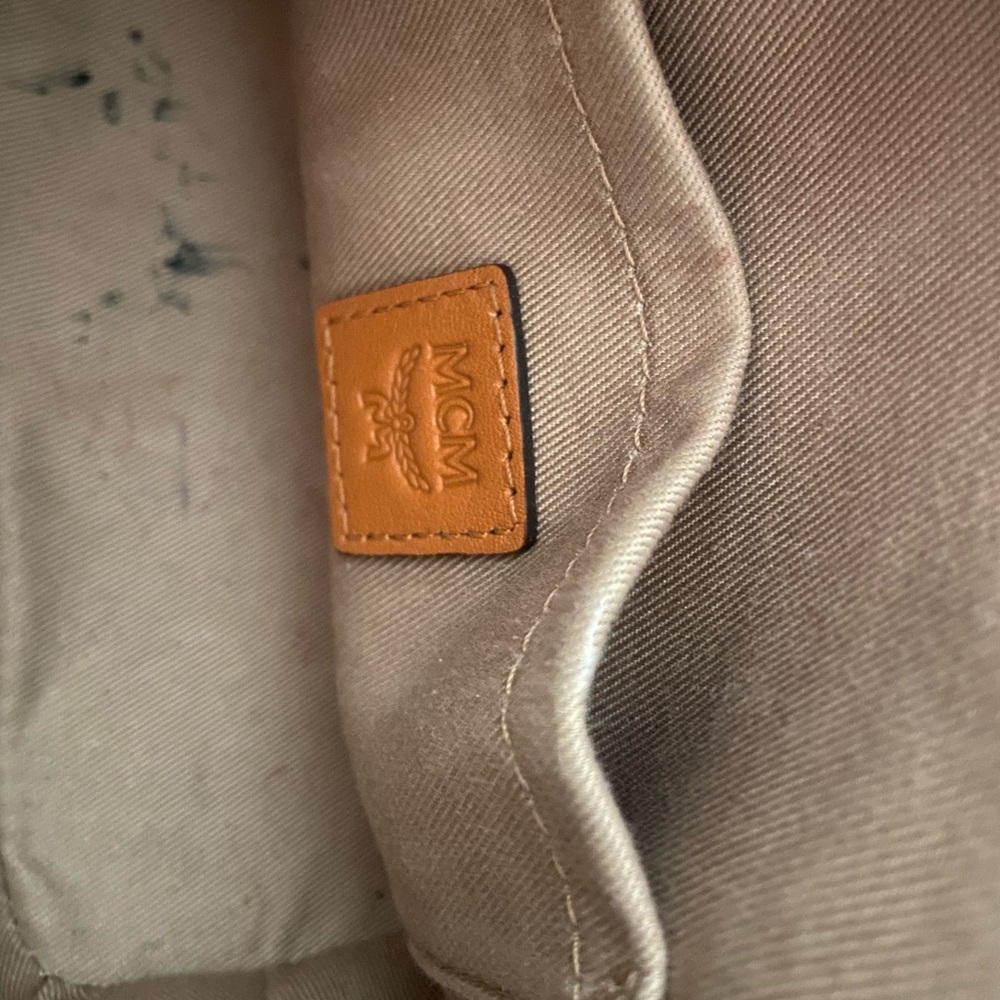 MCM - Picture 4 of 7